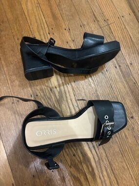 Foxblood chunky black sandals